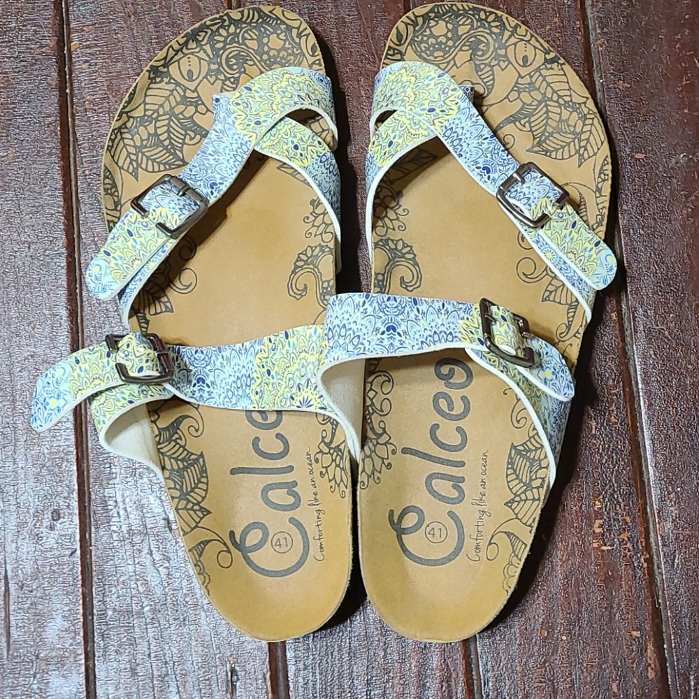Calceo 41/10 floral pattern cross toe sandal
